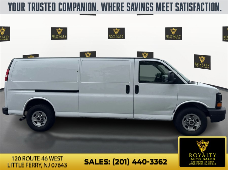 2015 GMC Savana Cargo Work Van - Photo 3