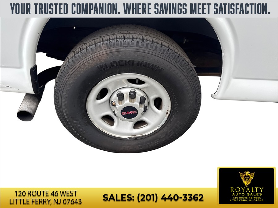 2015 GMC Savana Cargo Work Van - Photo 31