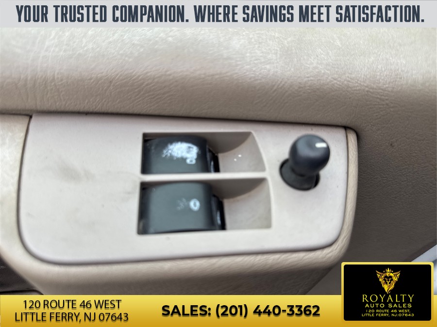2015 GMC Savana Cargo Work Van - Photo 45
