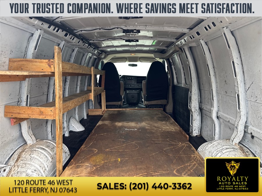 2015 GMC Savana Cargo Work Van - Photo 12