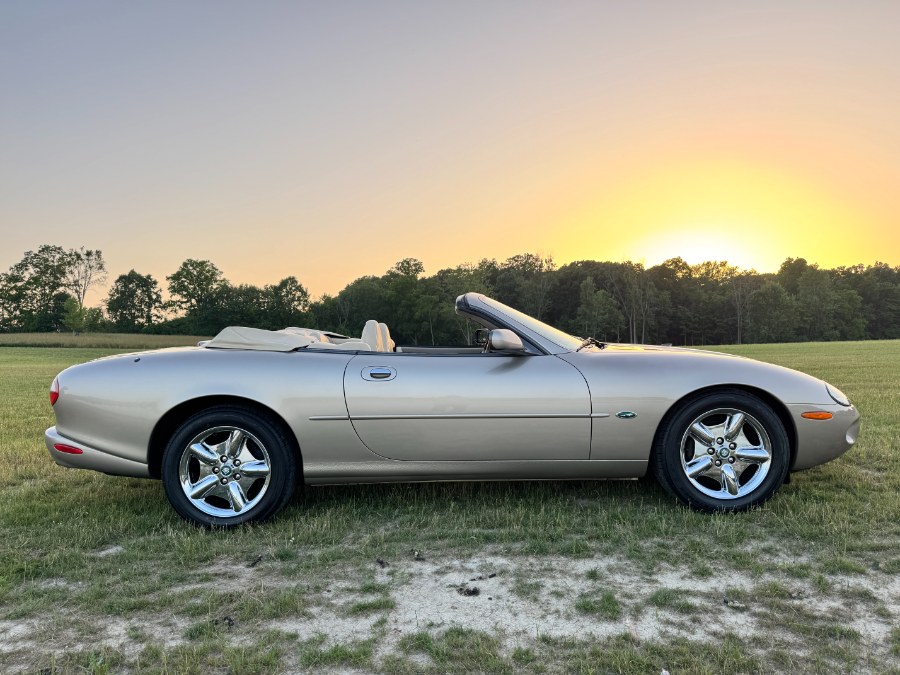 1997 Jaguar XK8 - Photo 19