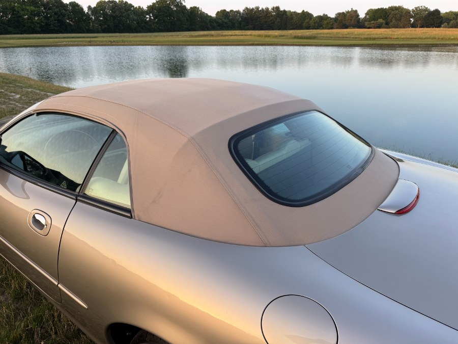 1997 Jaguar XK8 - Photo 12