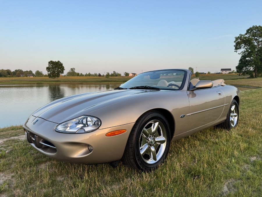 1997 Jaguar XK8 - Photo 14