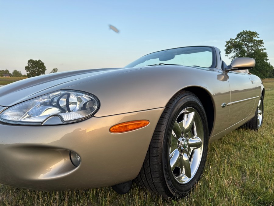1997 Jaguar XK8 - Photo 8