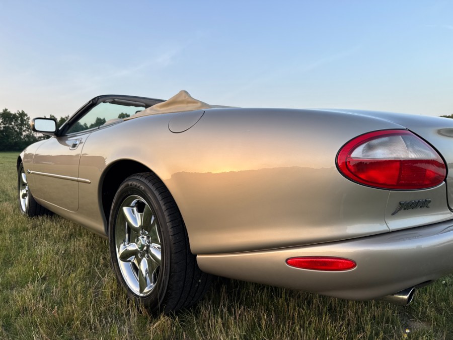 1997 Jaguar XK8 - Photo 9