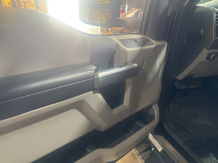 2017 Ford F-250 Super Duty XLT - Photo 6