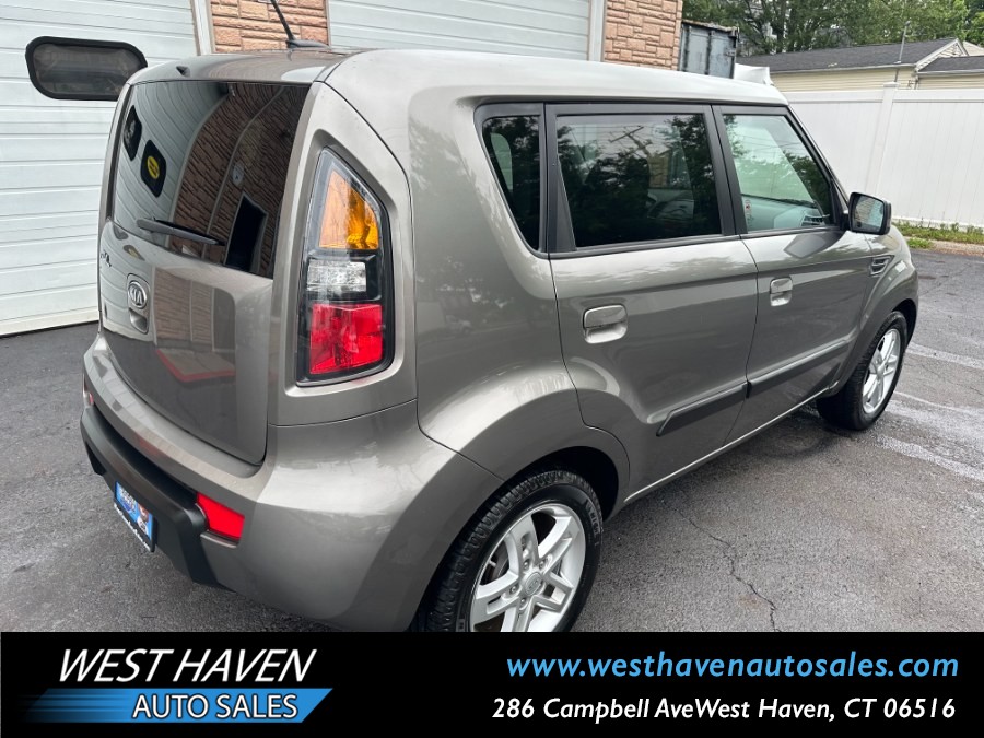 2010 Kia Soul Exclaim - Photo 12