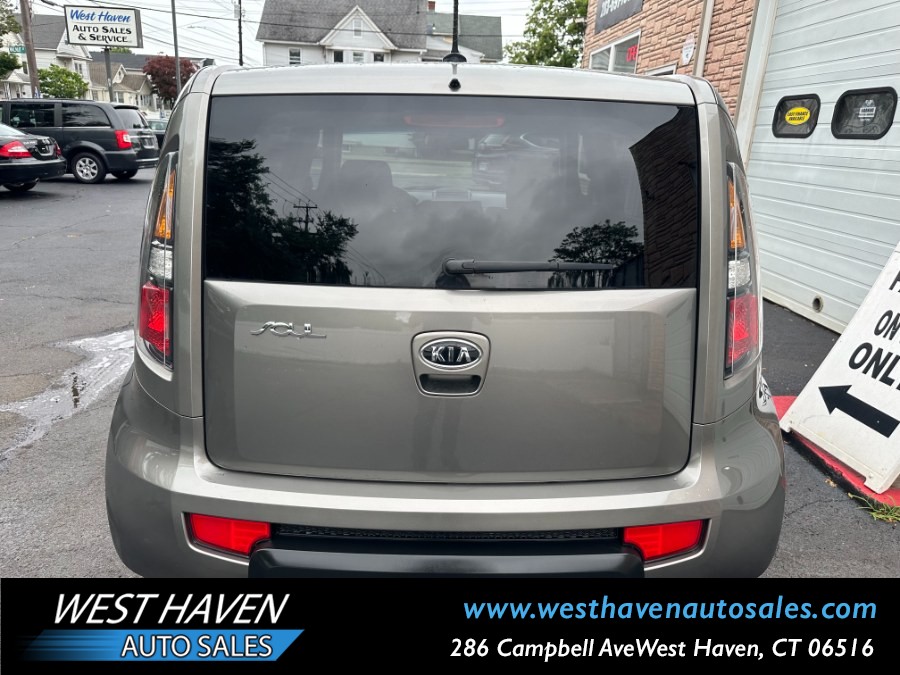 2010 Kia Soul Exclaim - Photo 10