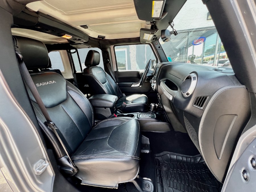 2016 Jeep Wrangler Unlimited Sahara - Photo 24