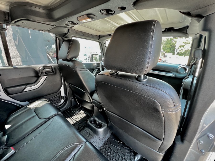 2016 Jeep Wrangler Unlimited Sahara - Photo 37