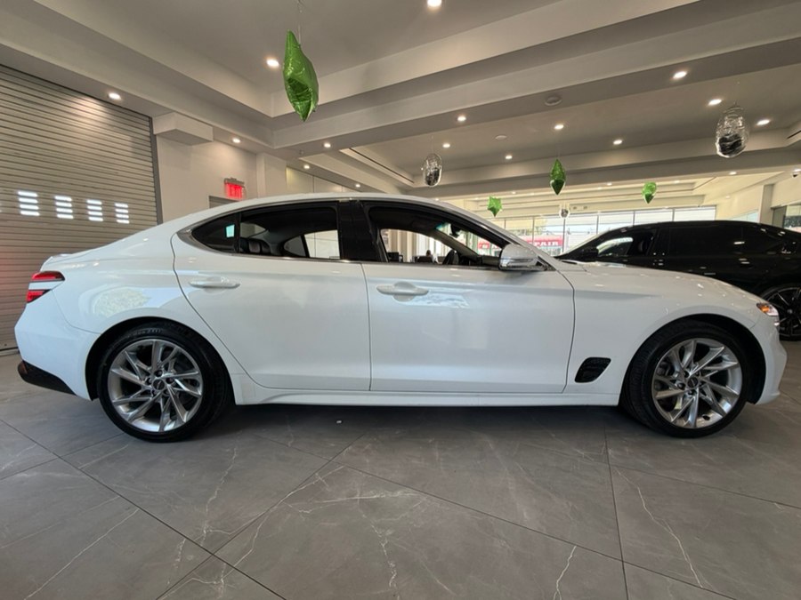 2022 GENESIS G70 Standard - Photo 8