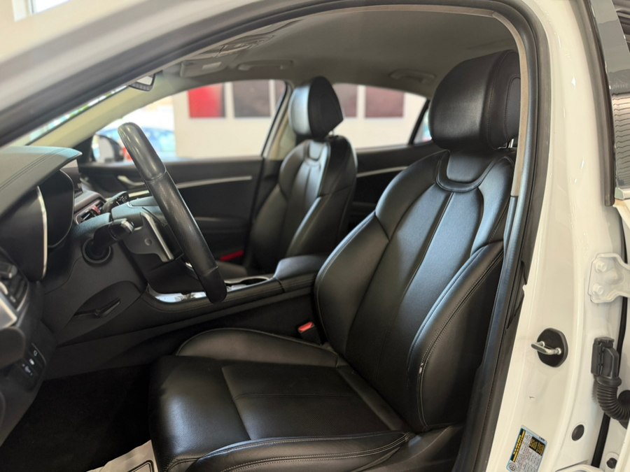 2022 GENESIS G70 Standard - Photo 12