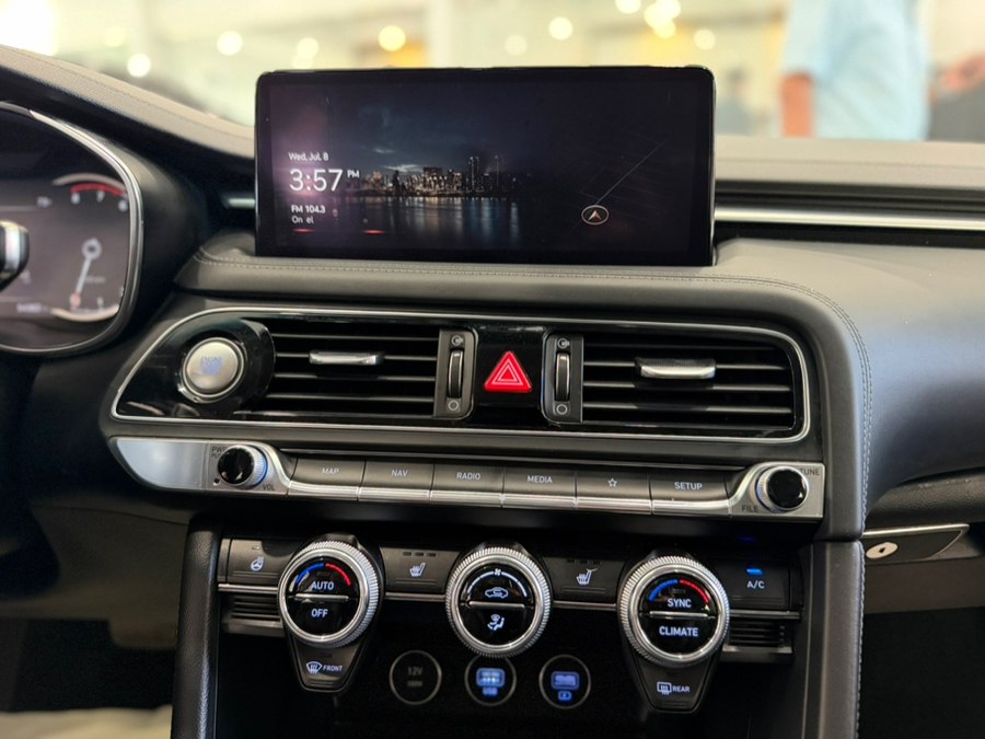 2022 GENESIS G70 Standard - Photo 23