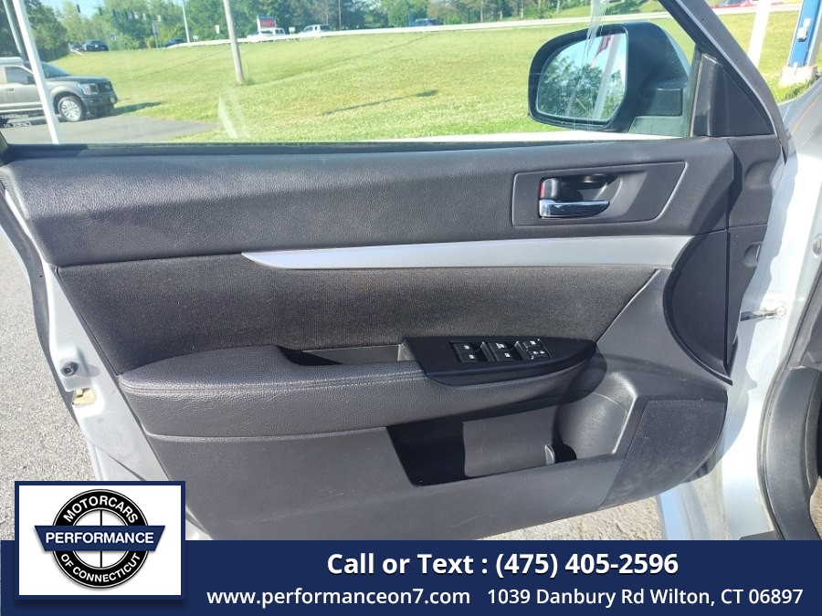 2014 Subaru Legacy 2.5i Premium - Photo 8