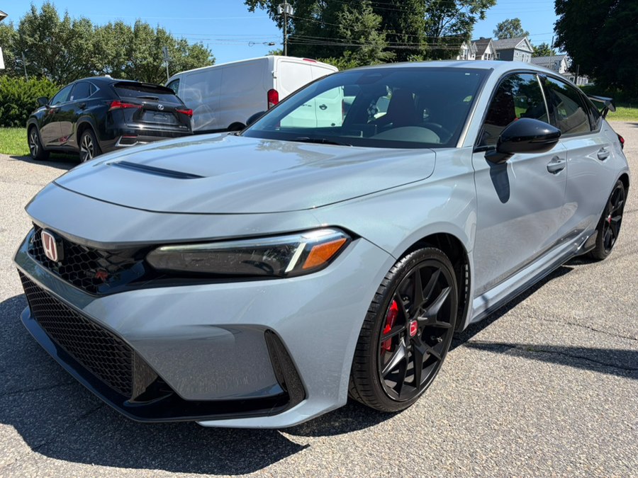 Used 2023 Honda Civic Type R in New Milford, Connecticut | Faustos Auto Body and Repairs LLC. New Milford, Connecticut