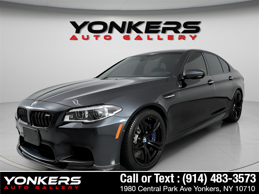 2015 BMW M5 Sedan