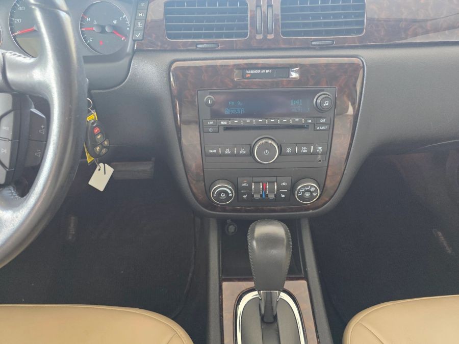 Chevrolet Impala photo 22