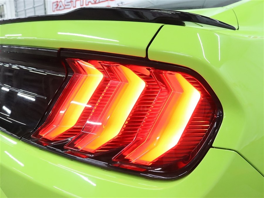 2020 Ford Mustang GT Premium - Photo 9