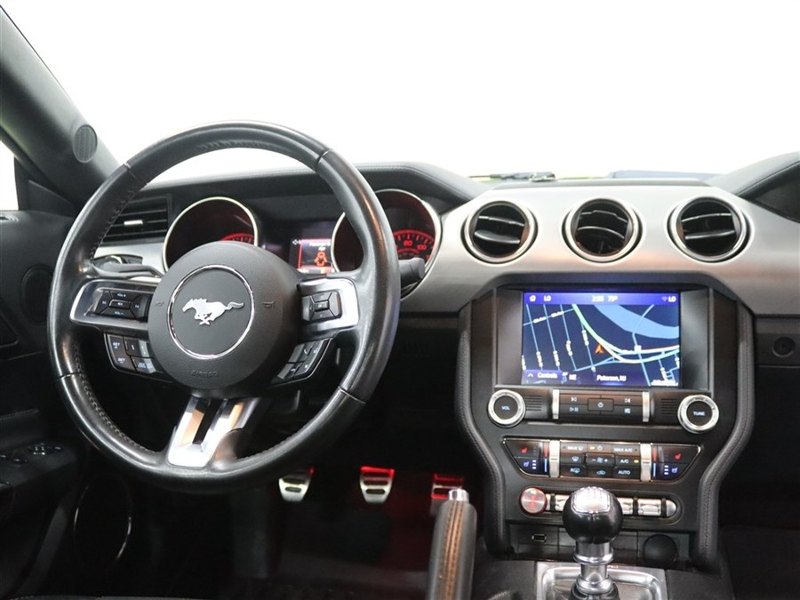 2020 Ford Mustang GT Premium - Photo 16