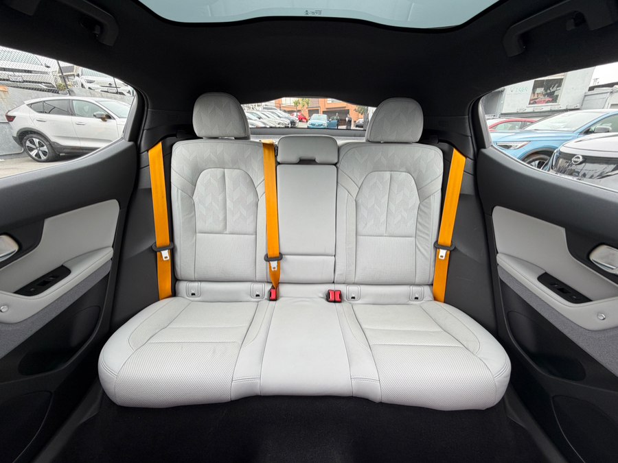 2023 Polestar 2 Performance - Photo 39