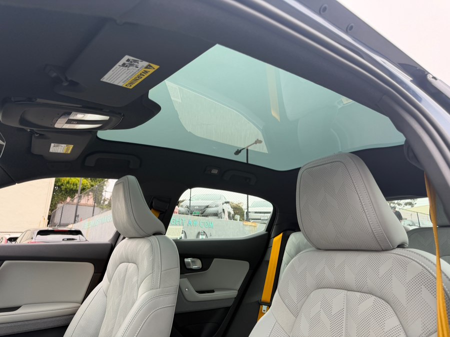 2023 Polestar 2 Performance - Photo 18