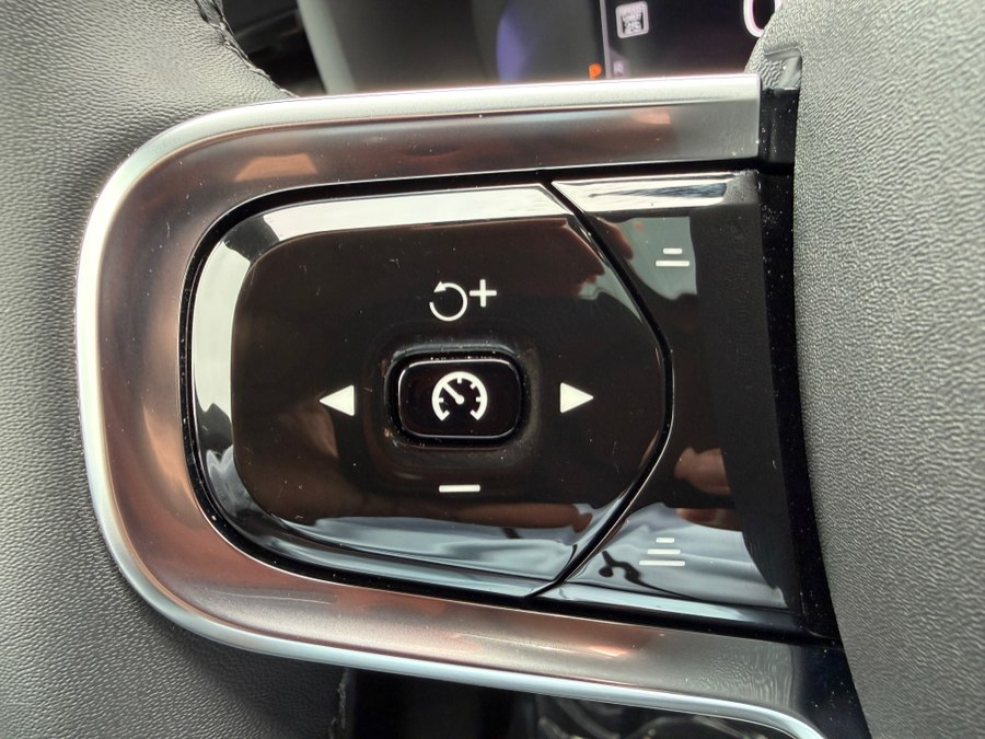 2023 Polestar 2 Performance - Photo 14