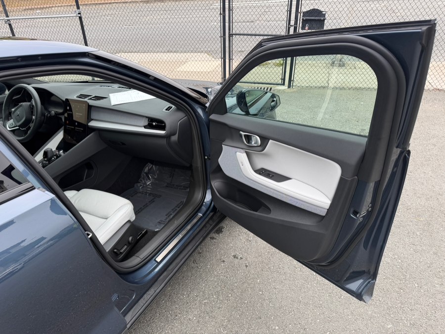 2023 Polestar 2 Performance - Photo 38