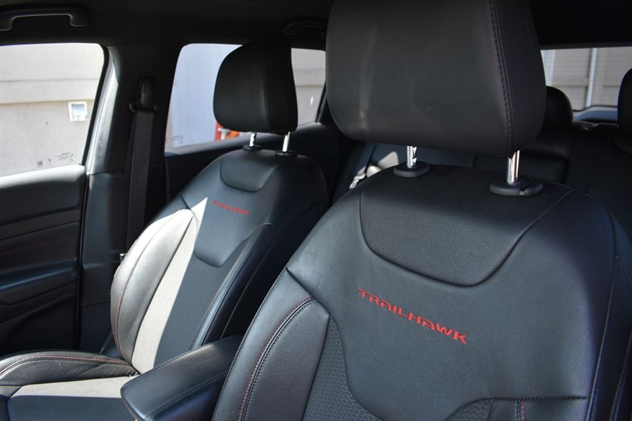 2025 Jeep Compass Trailhawk - Photo 9