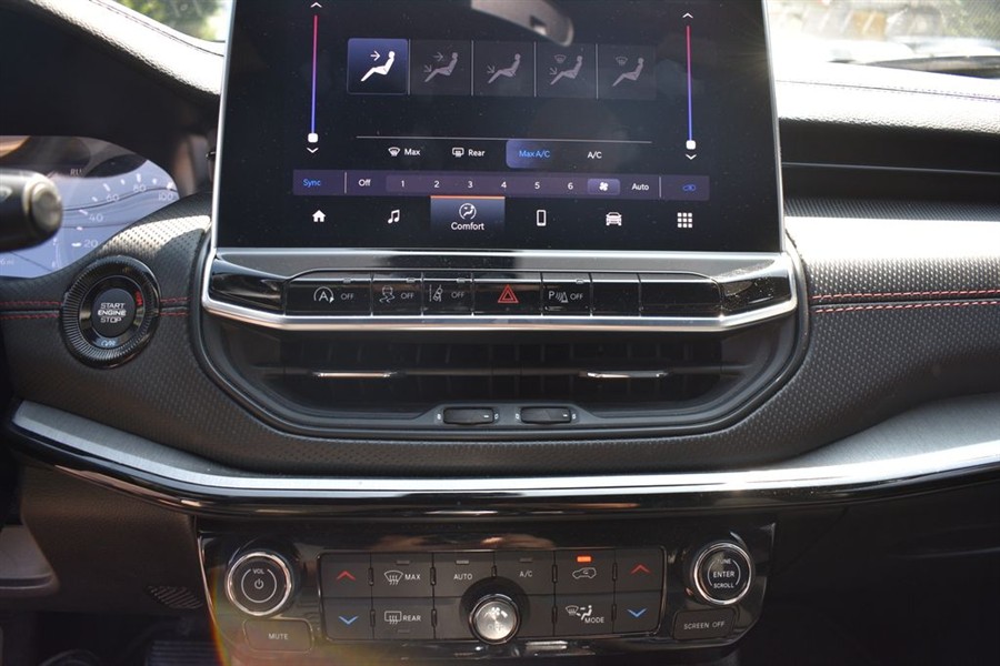 2025 Jeep Compass Trailhawk - Photo 17
