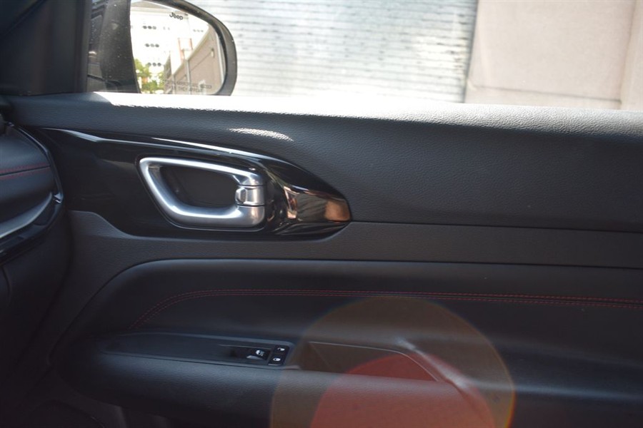 2025 Jeep Compass Trailhawk - Photo 18