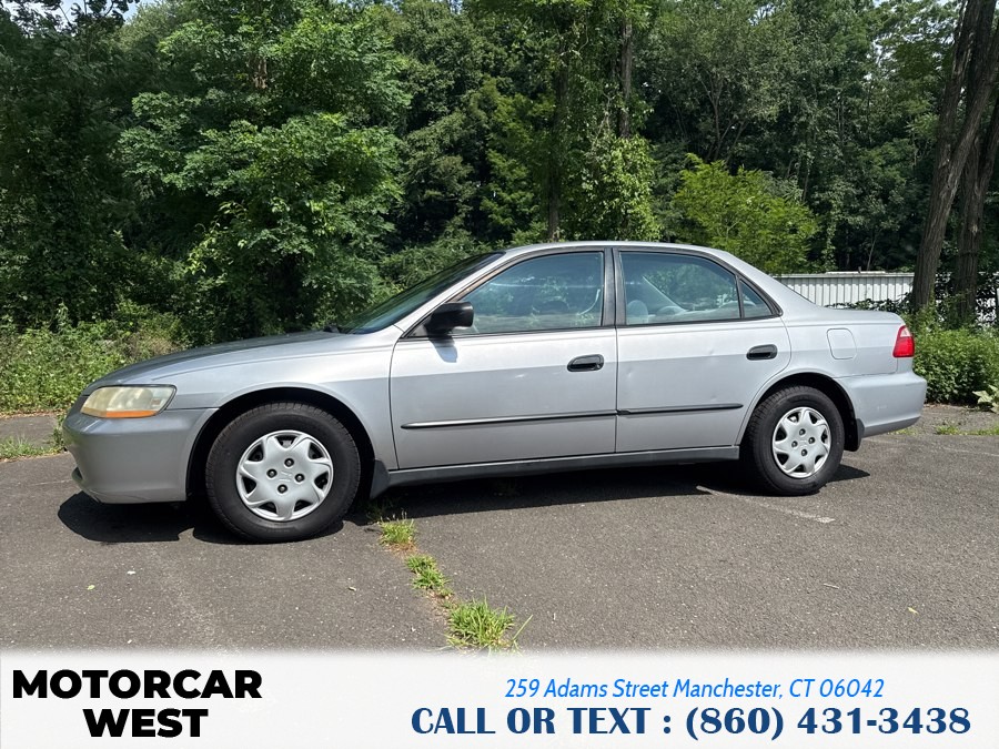 Used 1999 Honda Accord Sdn in Manchester, Connecticut | Motorcar West. Manchester, Connecticut