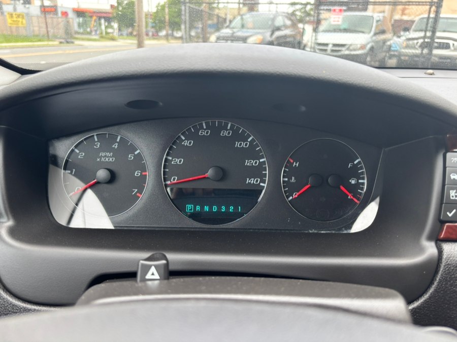 2009 Chevrolet Impala LT - Photo 11