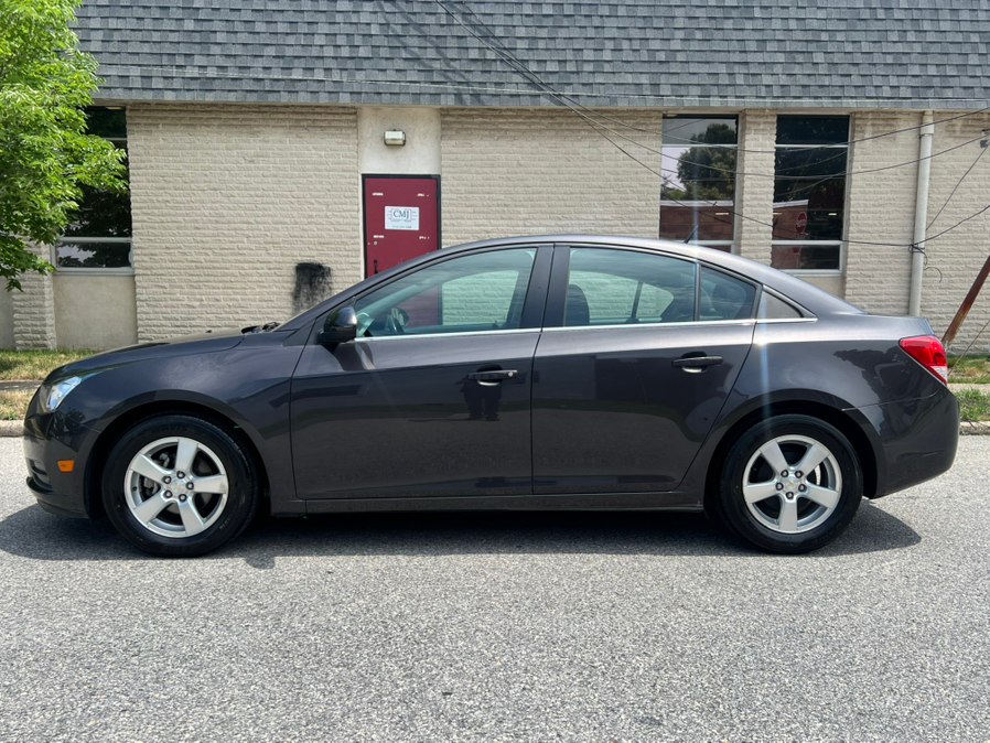 View vehicle photo 4