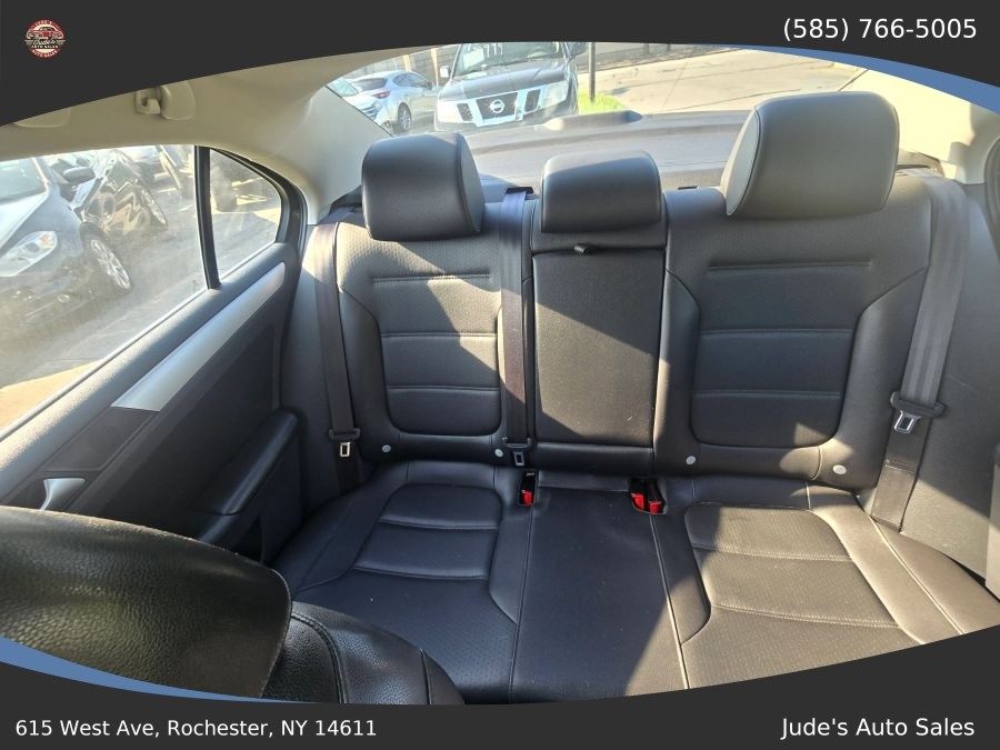 Volkswagen Jetta photo 16
