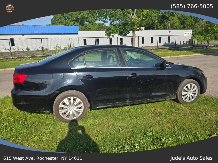 Volkswagen Jetta photo 4