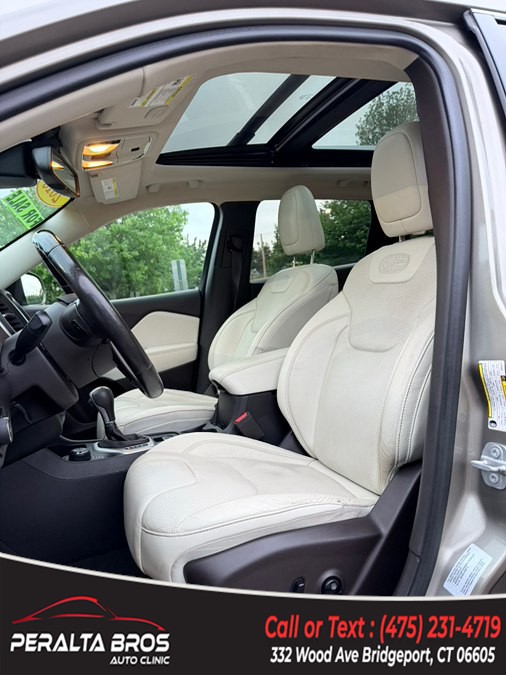 2016 Jeep Cherokee Overland - Photo 7