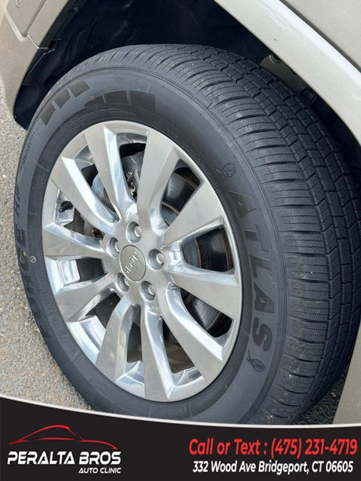 2016 Jeep Cherokee Overland - Photo 21