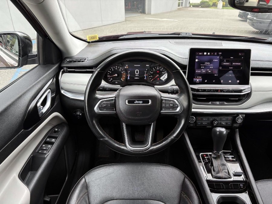 2022 Jeep Compass Limited - Photo 9
