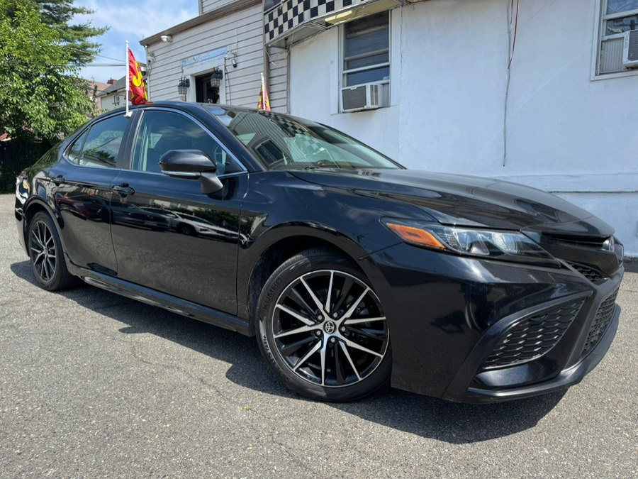 Black 2024 Toyota Camry Sedan Front-Wheel Drive Automatic