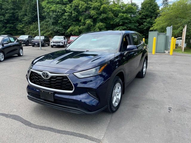 Used 2023 Toyota Highlander in Avon, Connecticut | Sullivan’s O’Neill’s Chevrolet . Avon, Connecticut