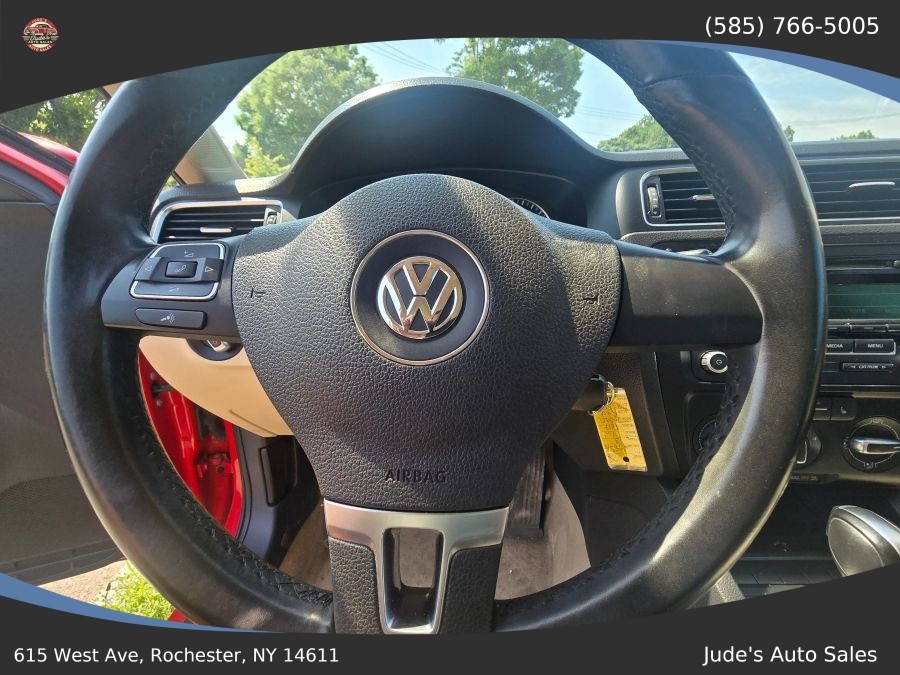 Volkswagen Jetta photo 14