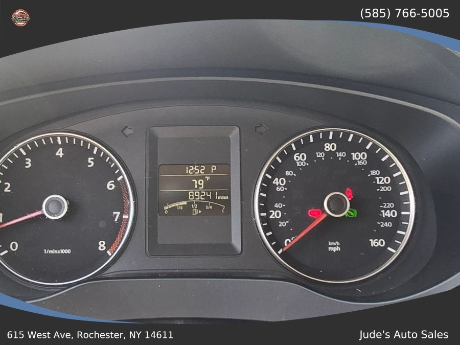 Volkswagen Jetta photo 17