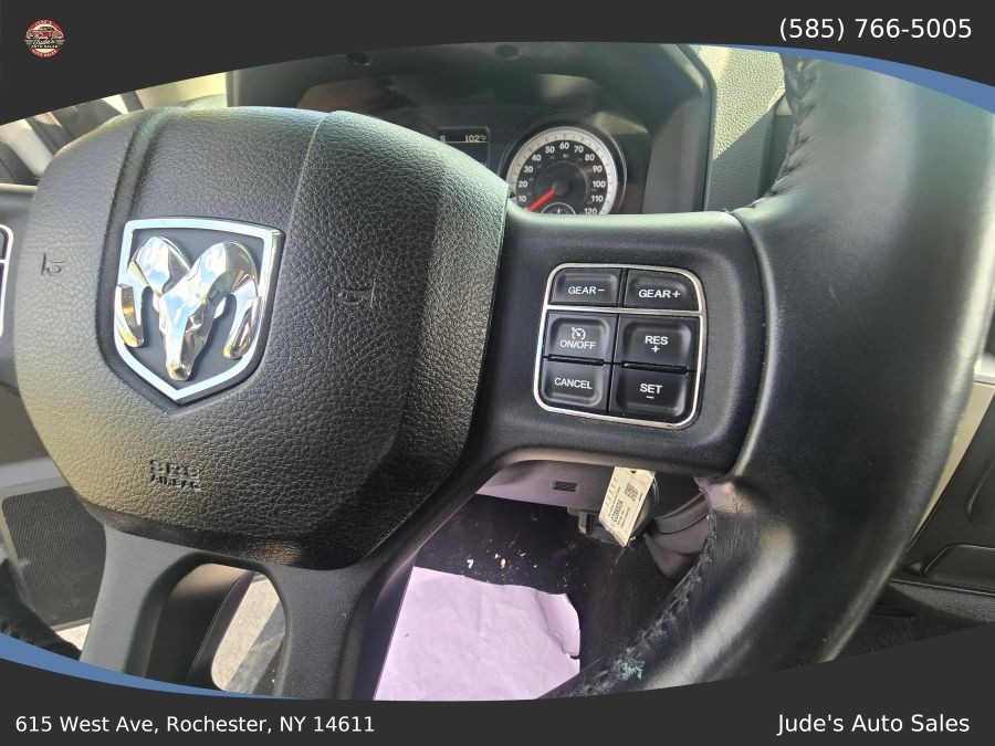 Ram 1500 Quad Cab photo 16