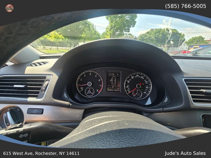 Volkswagen Passat photo 18