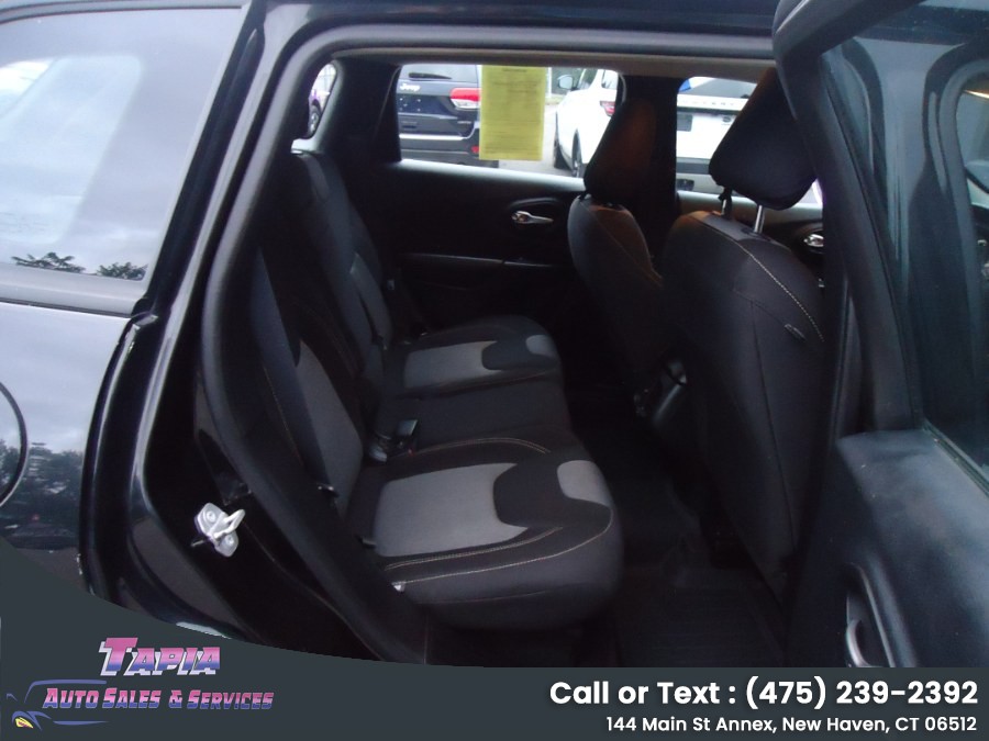 2016 Jeep Cherokee Sport - Photo 11