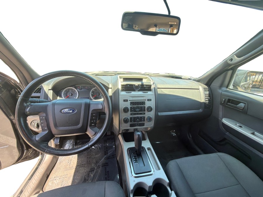 2010 Ford Escape XLT - Photo 18