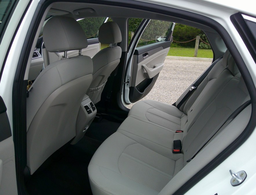 2019 Hyundai Sonata - $16,800