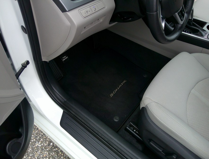 2019 Hyundai Sonata - $16,800