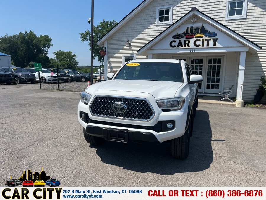 Used 2019 Toyota Tacoma 4WD in East Windsor, Connecticut | Car City LLC. East Windsor, Connecticut