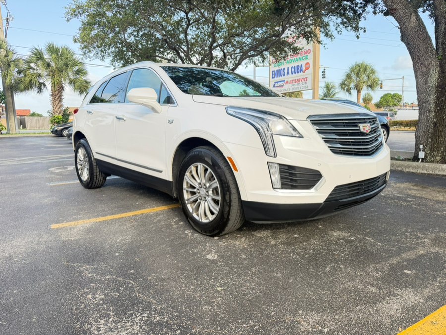 Used 2018 Cadillac XT5 in Hialeah, Florida | The Palm Motors LLC. Hialeah, Florida
